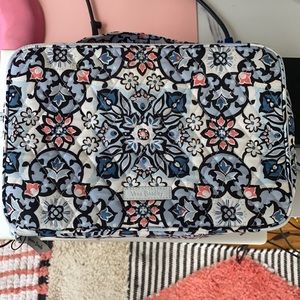 Vera Bradley make up travel case